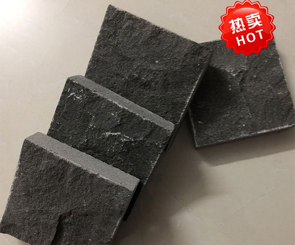 蒙古黑马蹄石2