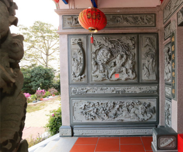 芝麻黑庙宇公告栏