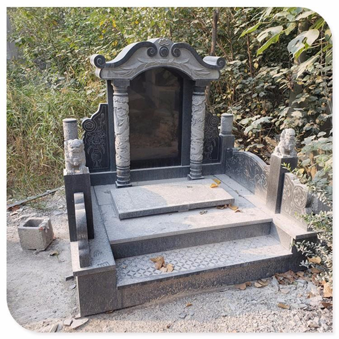 蒙古黑墓碑