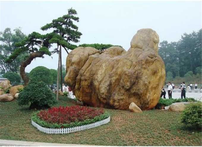 自然石雕刻