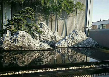 泰山石切片组合，风格多样