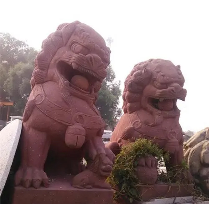 福寿红石狮子